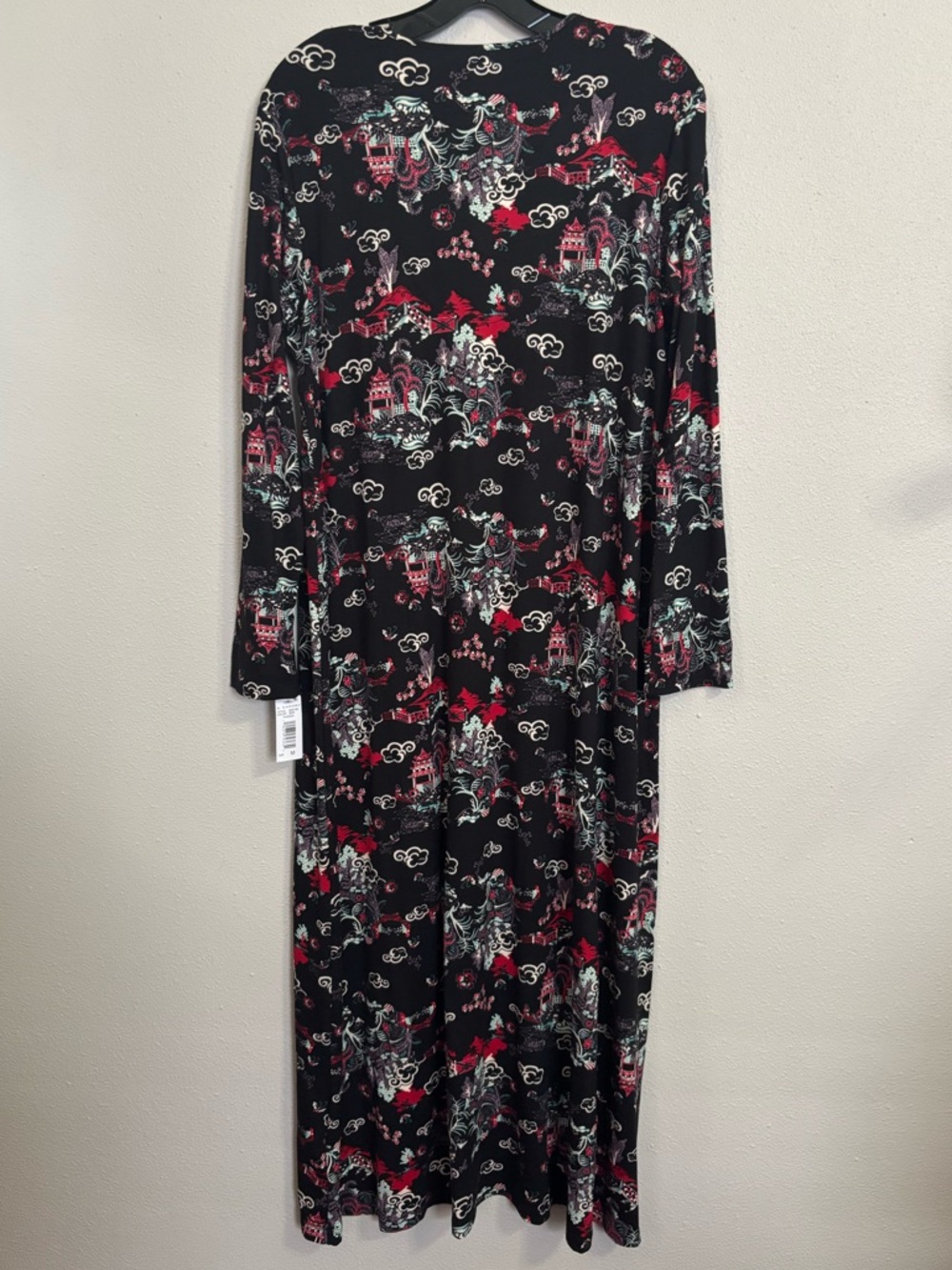N Natori Black Floral-Print Long Sleeve Women’s Nightgown - Picture 2 of 4